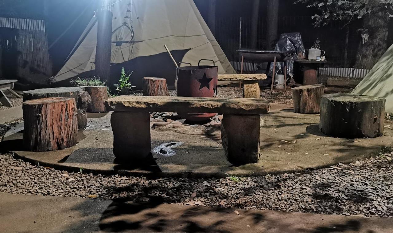 Nguni Moon Tepee Camp Hotel Underberg Eksteriør billede