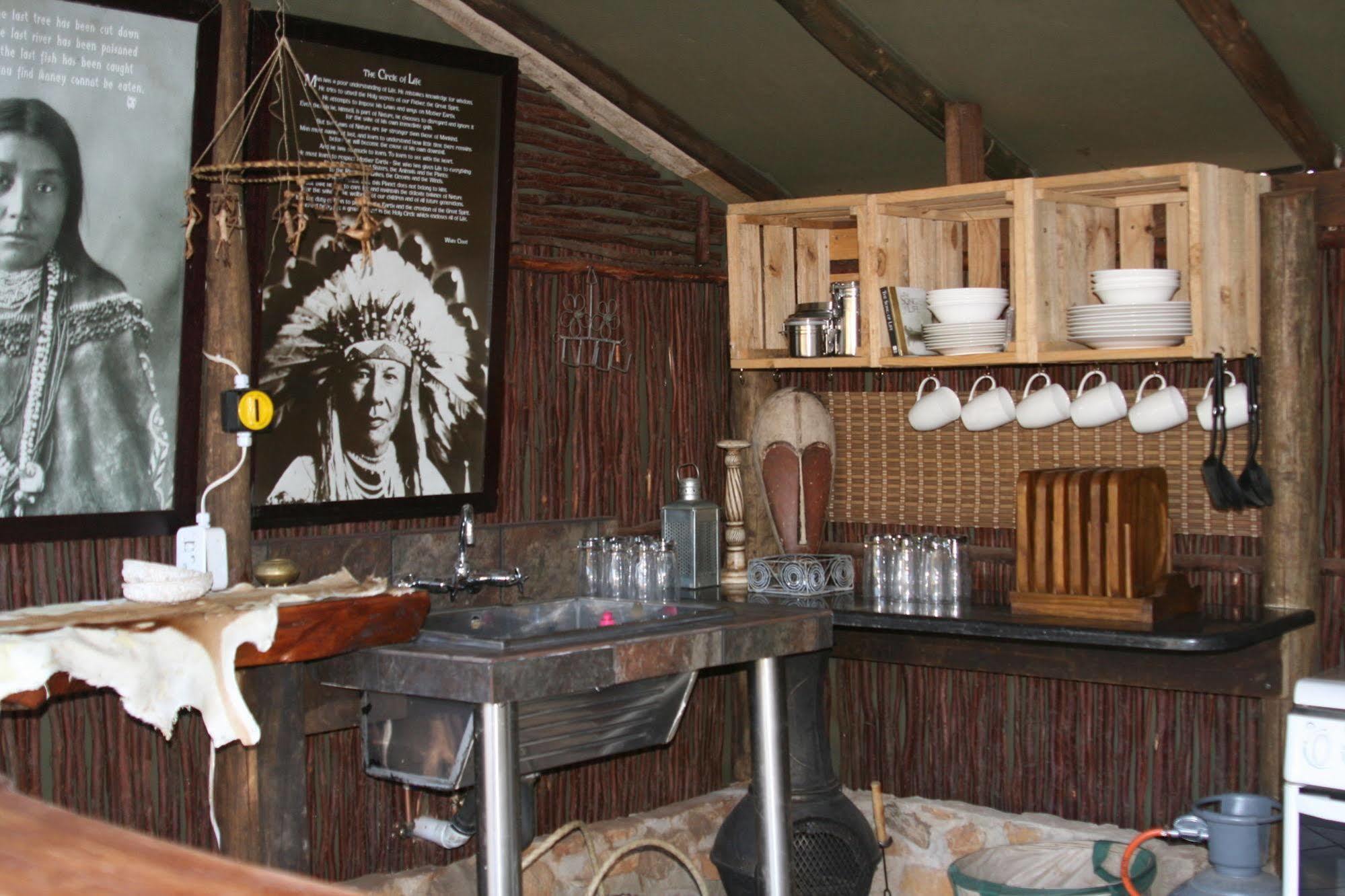 Nguni Moon Tepee Camp Hotel Underberg Eksteriør billede